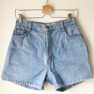 Vintage highwaist medium wash jean short